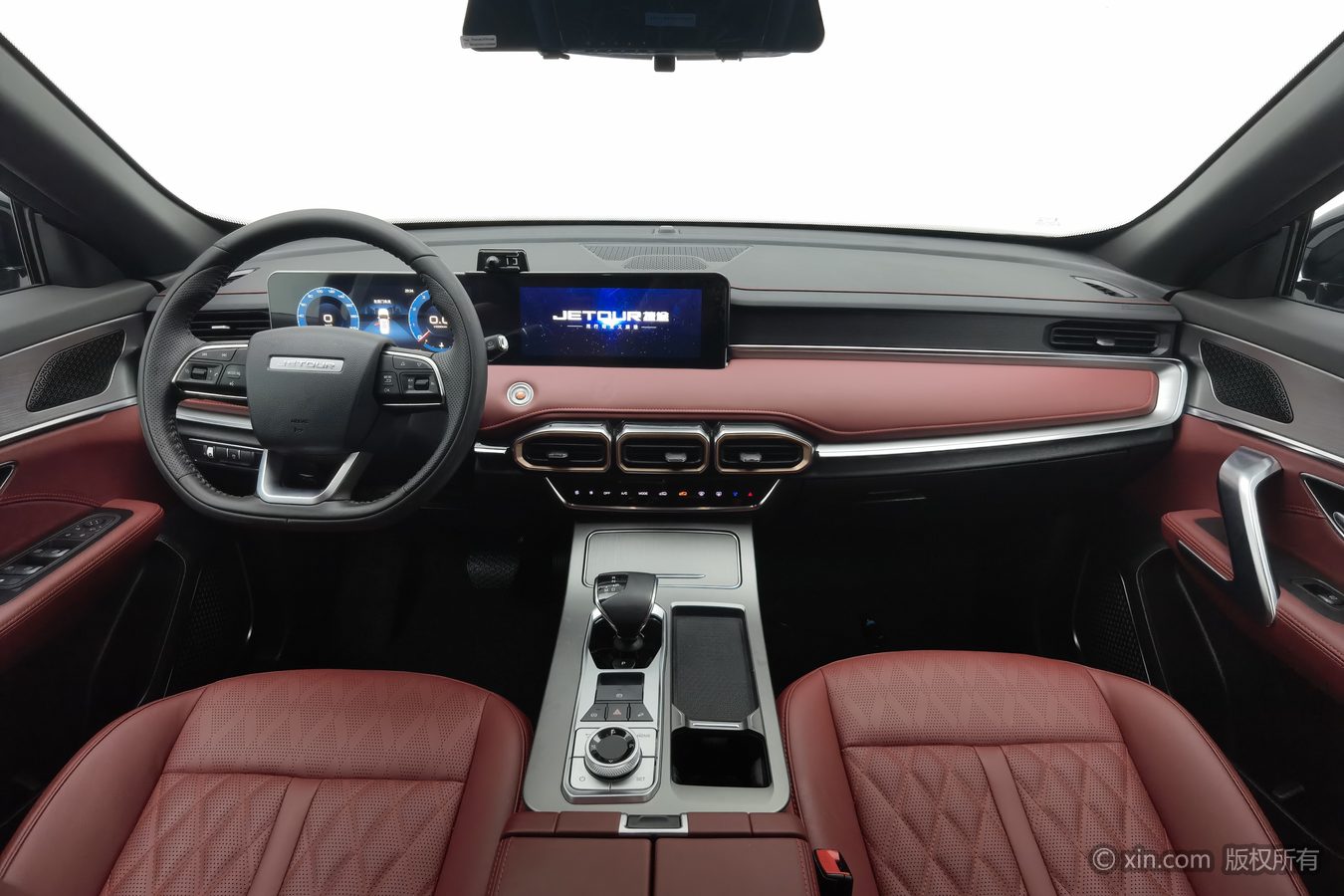 Jetour X70 PLUS 2024 #12 Jetour X70 PLUS 2024 car image #12