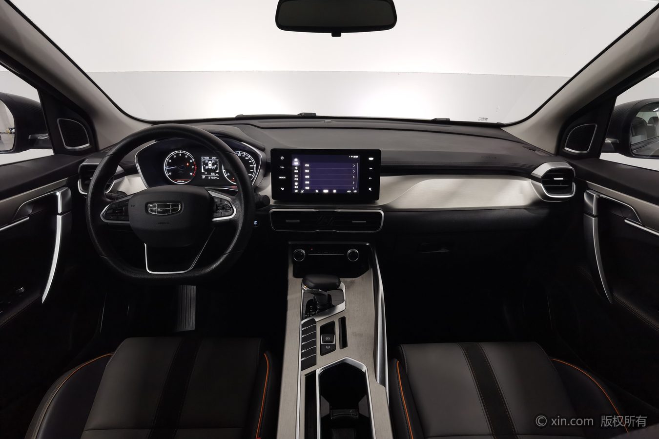 GEELY Coolray 2024 car image #12