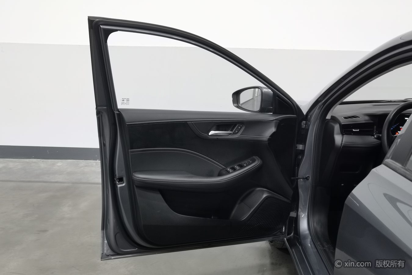 Roewe i5 2023 #8 Roewe i5 2023 car image #8