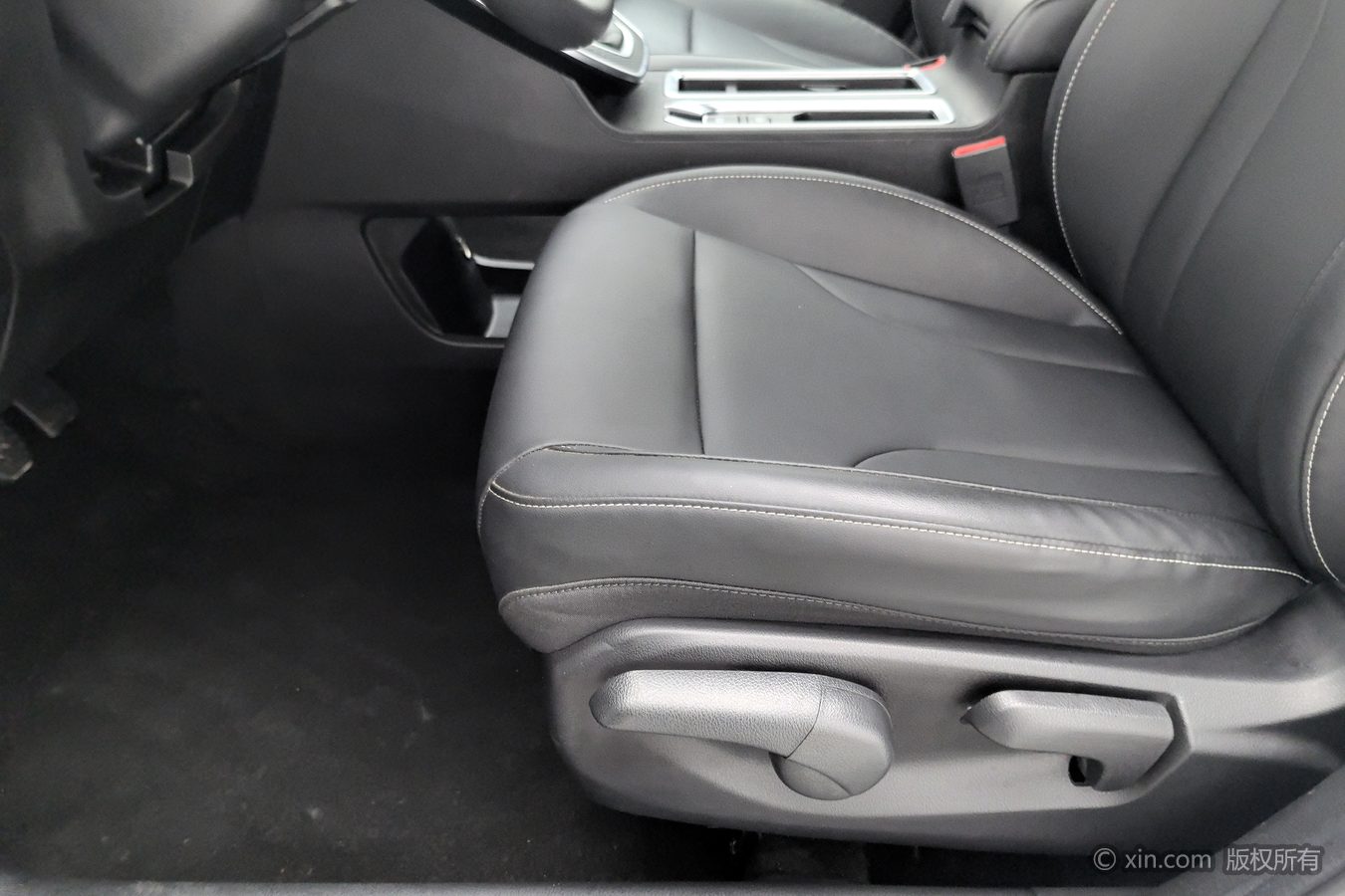 Haval M6 2023 #21 Haval M6 2023 car image #21