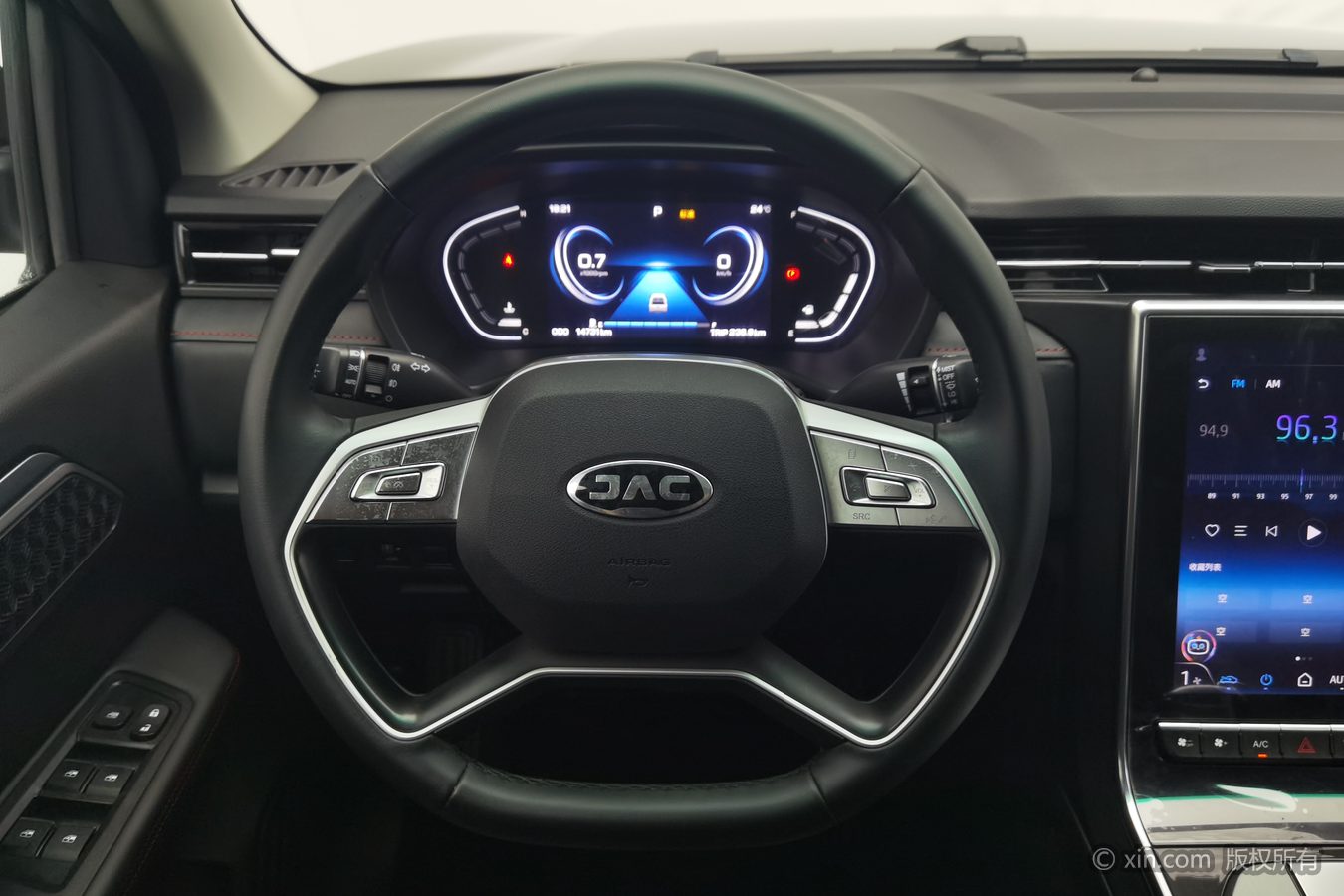 2025 imagem de carro #11