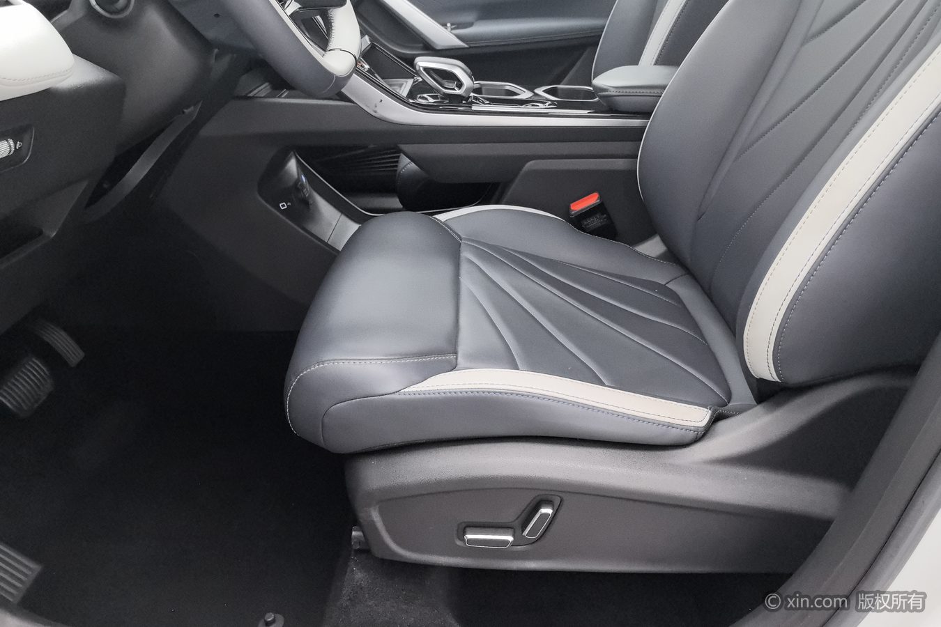 GEELY Boyue L 2024 imagem de carro #21