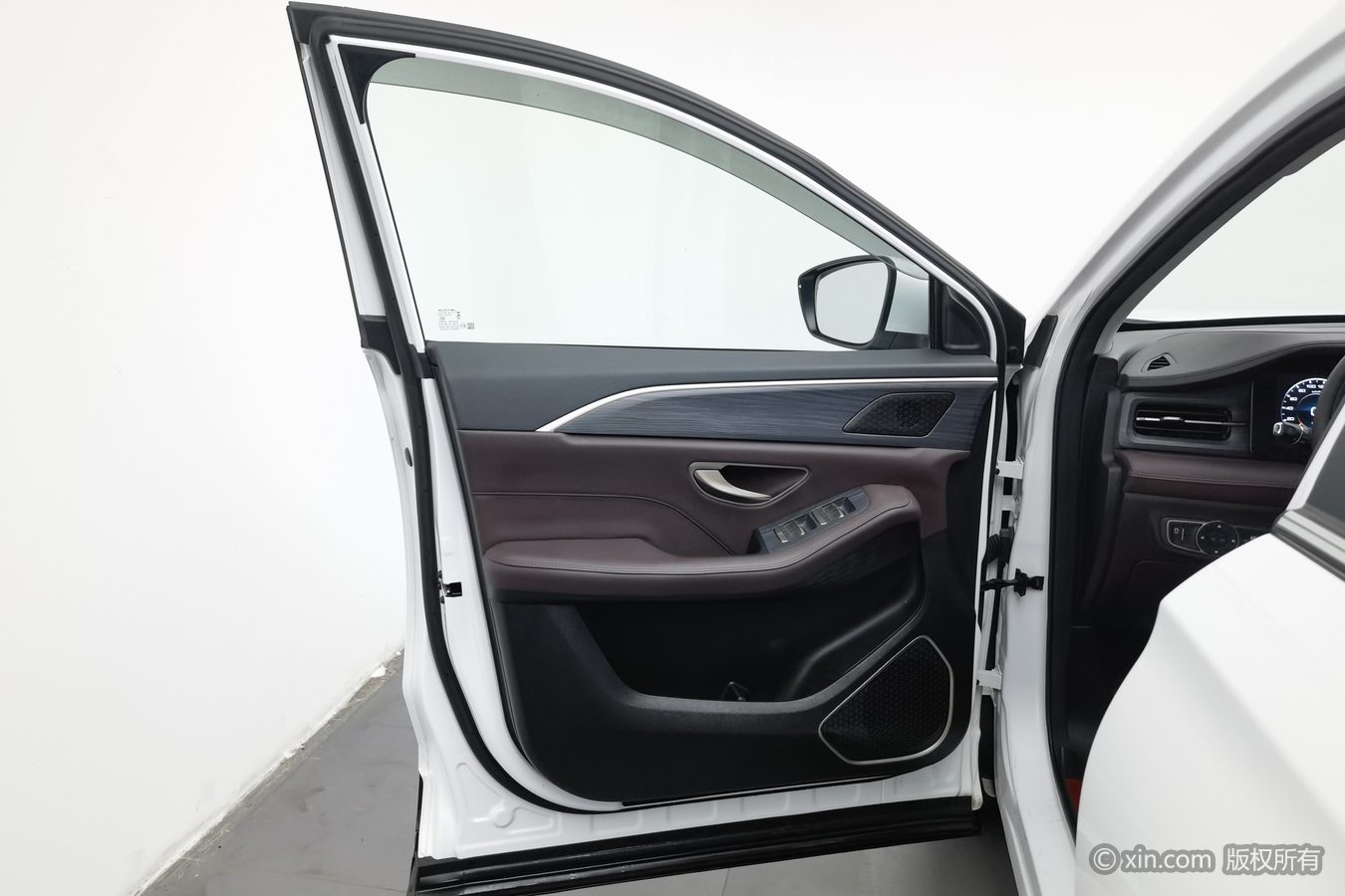 Jetour X90 PLUS 2024 изображение автомобиля #8