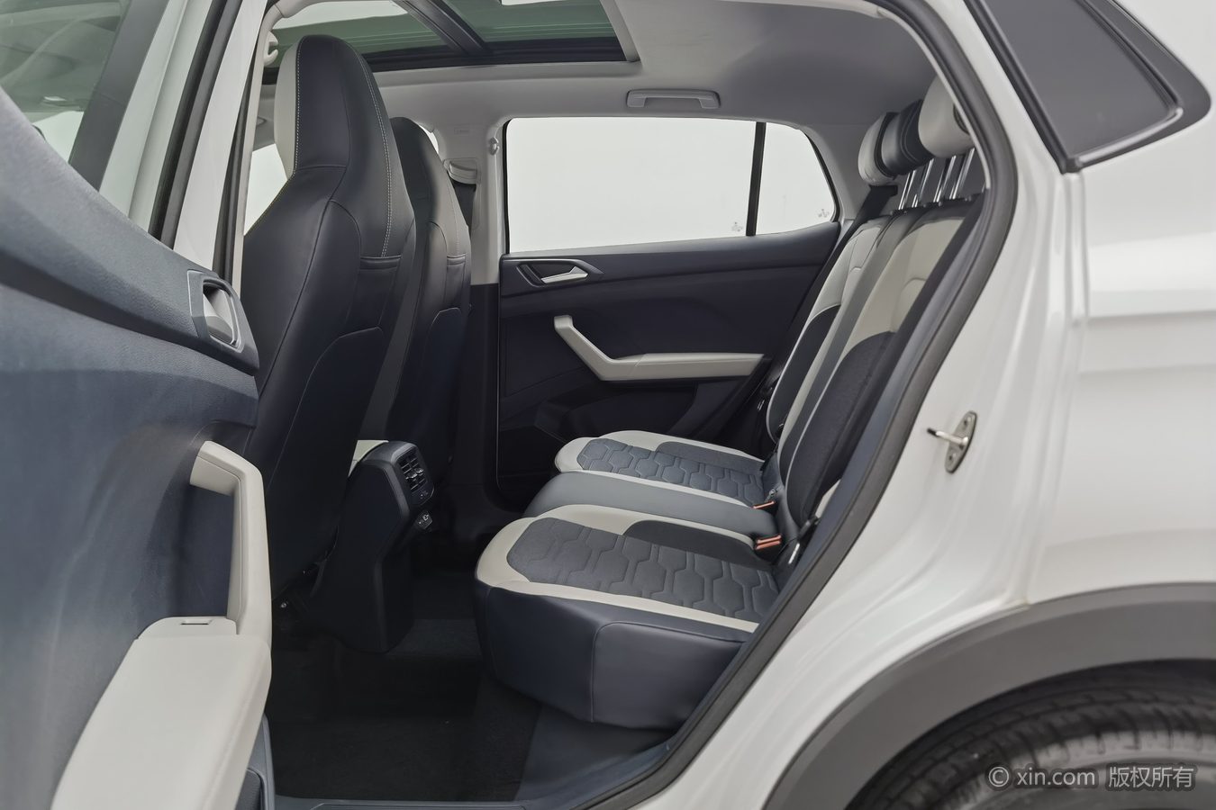 Volkswagen Tharu 2025 #16 Volkswagen Tharu 2025 car image #16