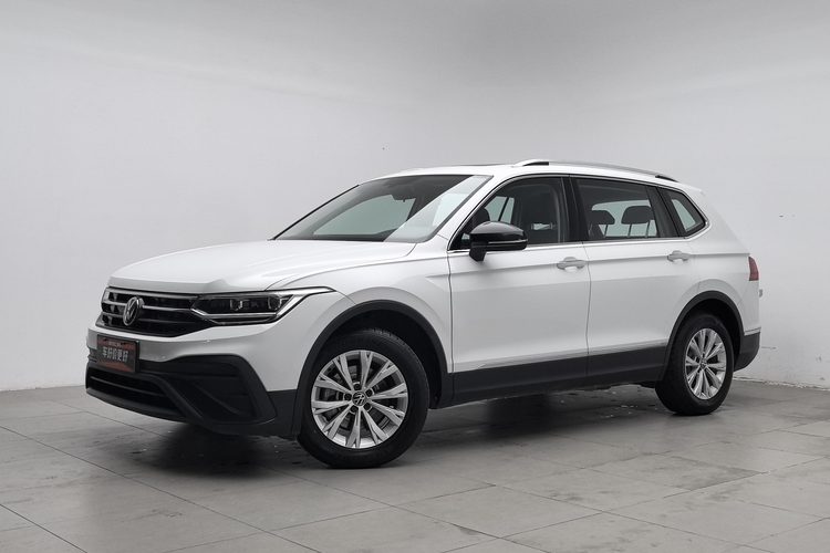 Volkswagen Tiguan L 2024 car image 