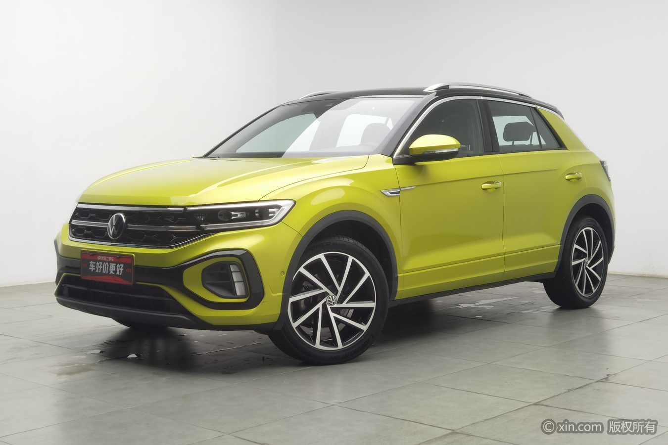 Volkswagen T-Roc 2023 #2 Volkswagen T-Roc 2023 صورة سيارة #2
