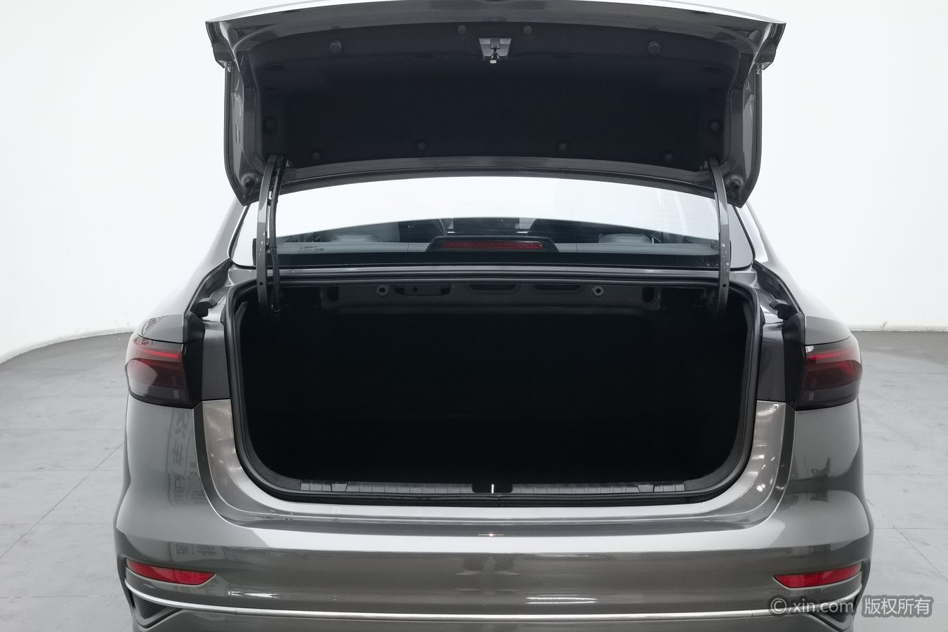 GEELY Emgrand 2023 car image #17