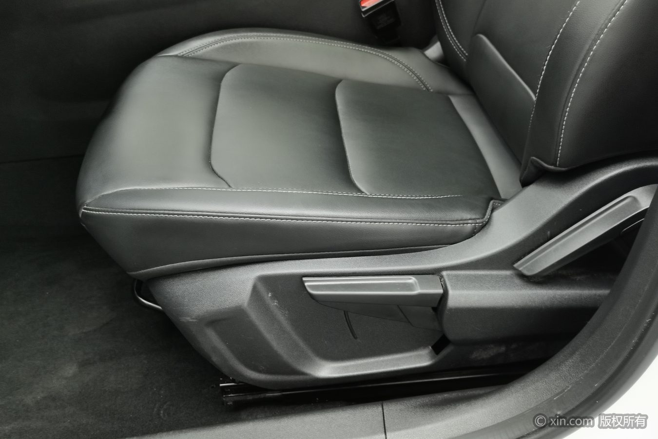 GEELY Emgrand 2024 #21 GEELY Emgrand 2024 صورة سيارة #21