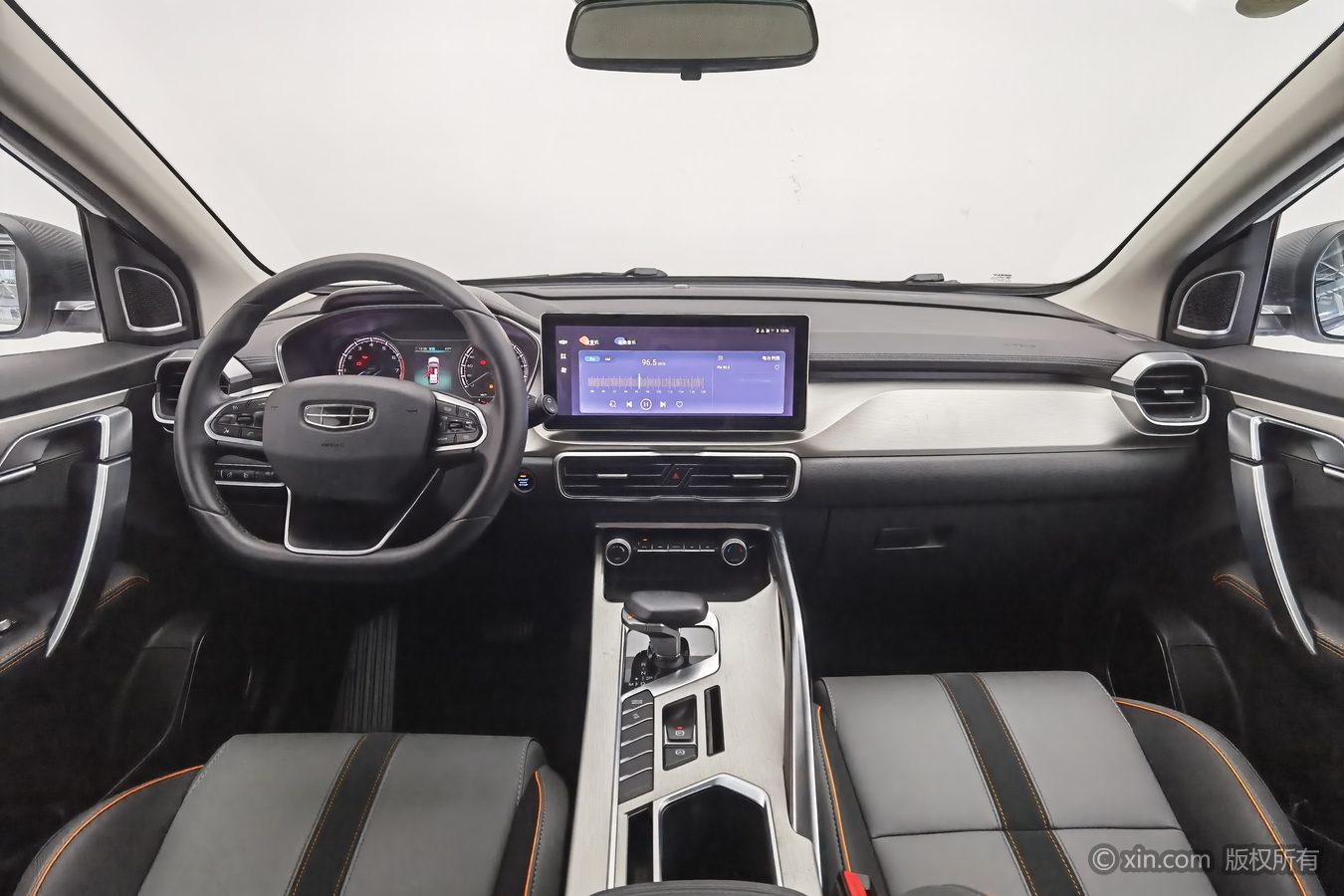 GEELY Coolray 2023 car image #12