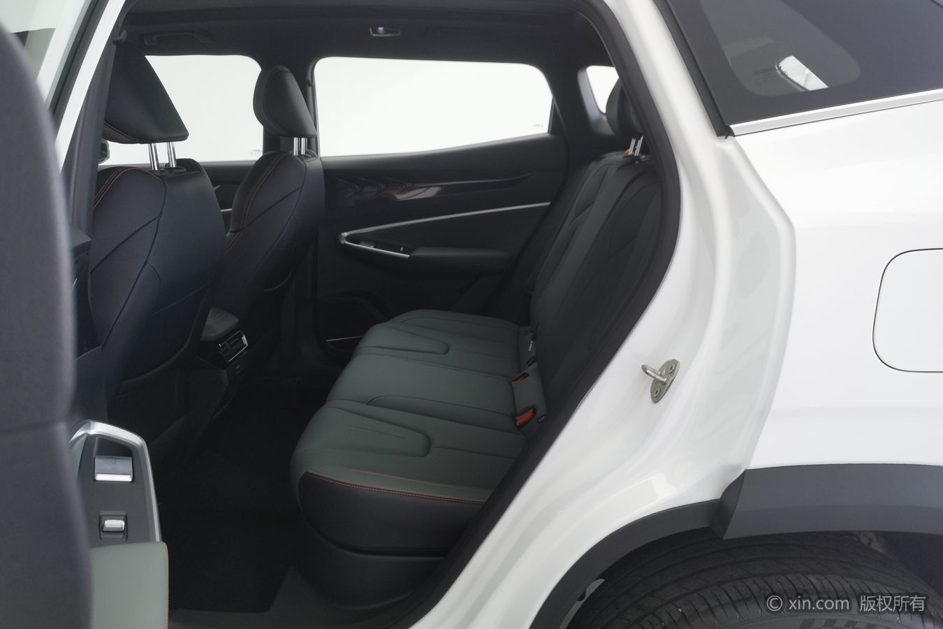 GEELY Boyue 2025 صورة سيارة #16