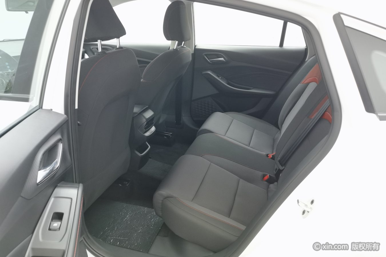 MG 5 2025 immagine di auto #16