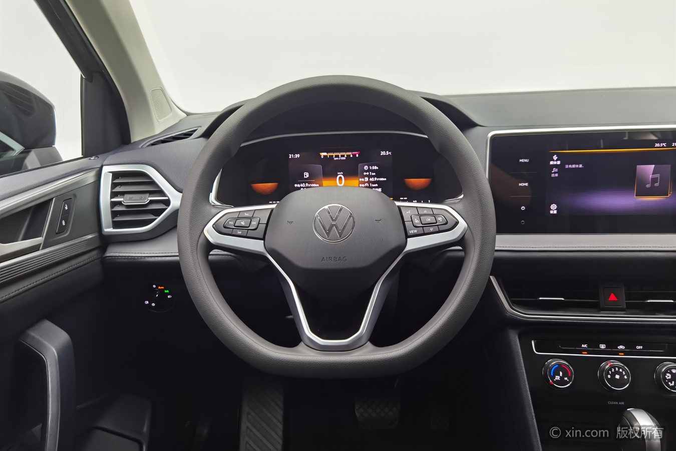 Volkswagen Tharu 2023 car image #11
