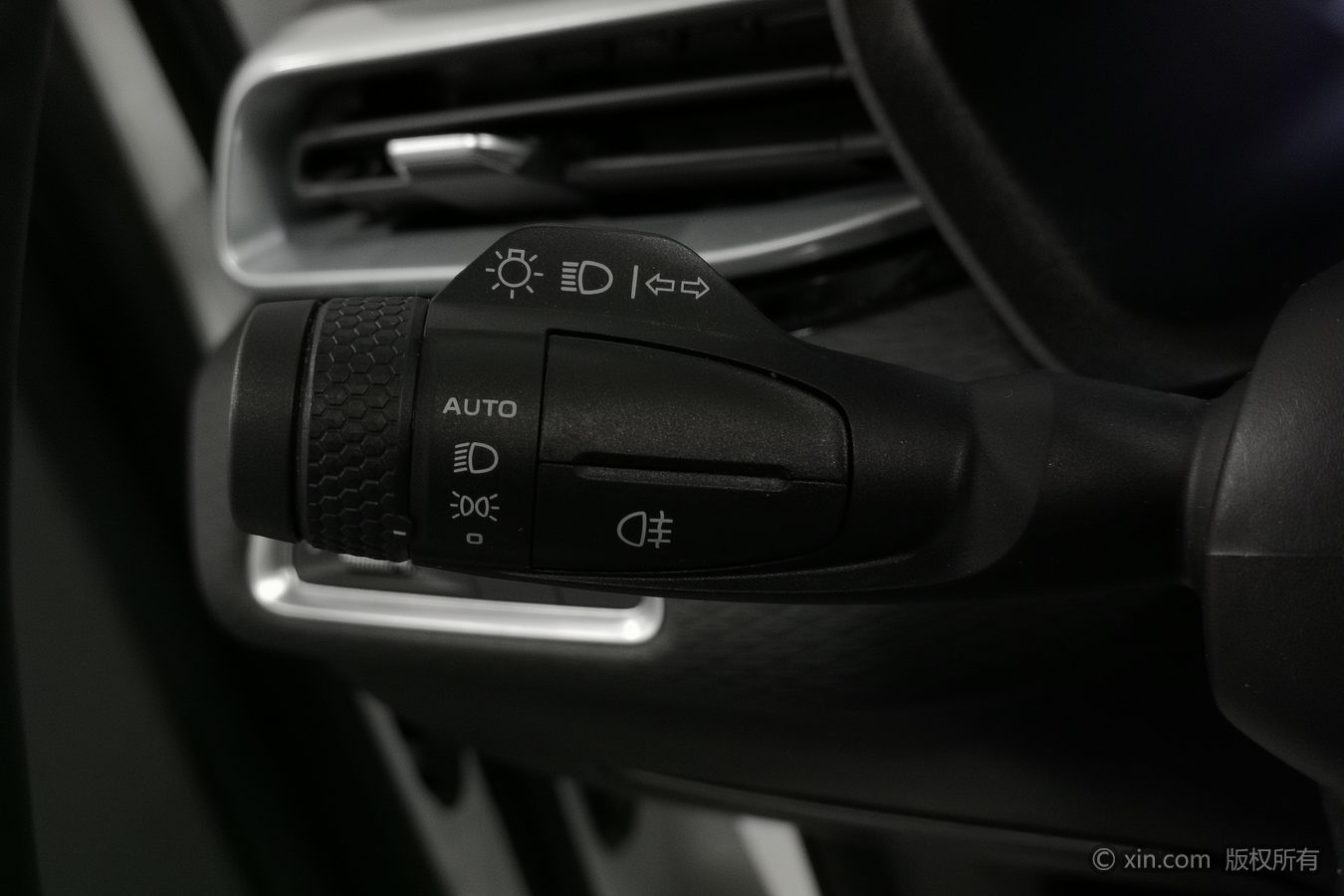 GEELY Emgrand 2024 car image #22