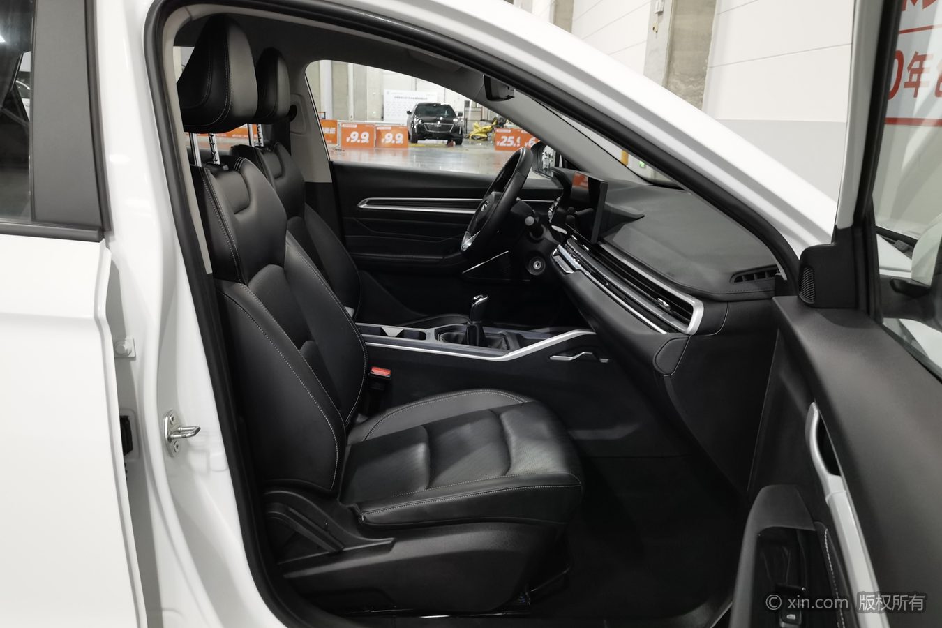 GEELY Emgrand 2024 car image #24