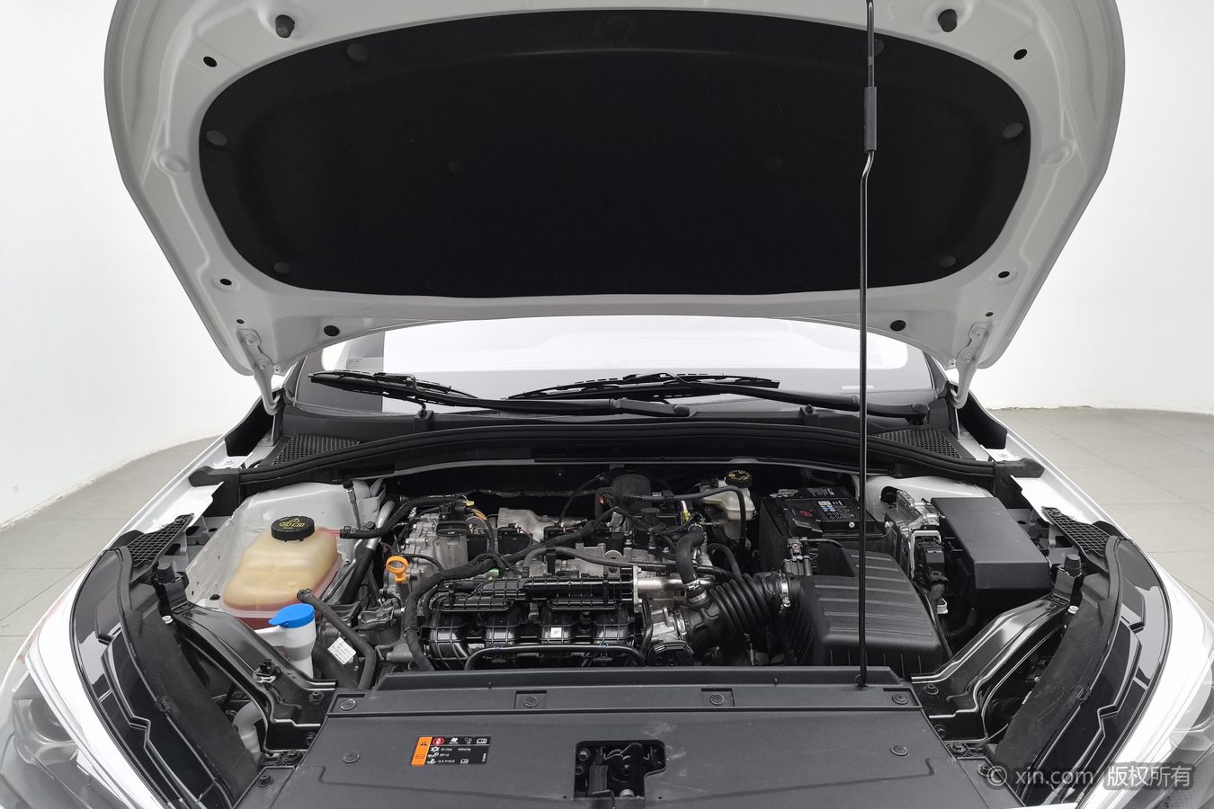 Roewe i5 2025 #18 Roewe i5 2025 imagem de carro #18