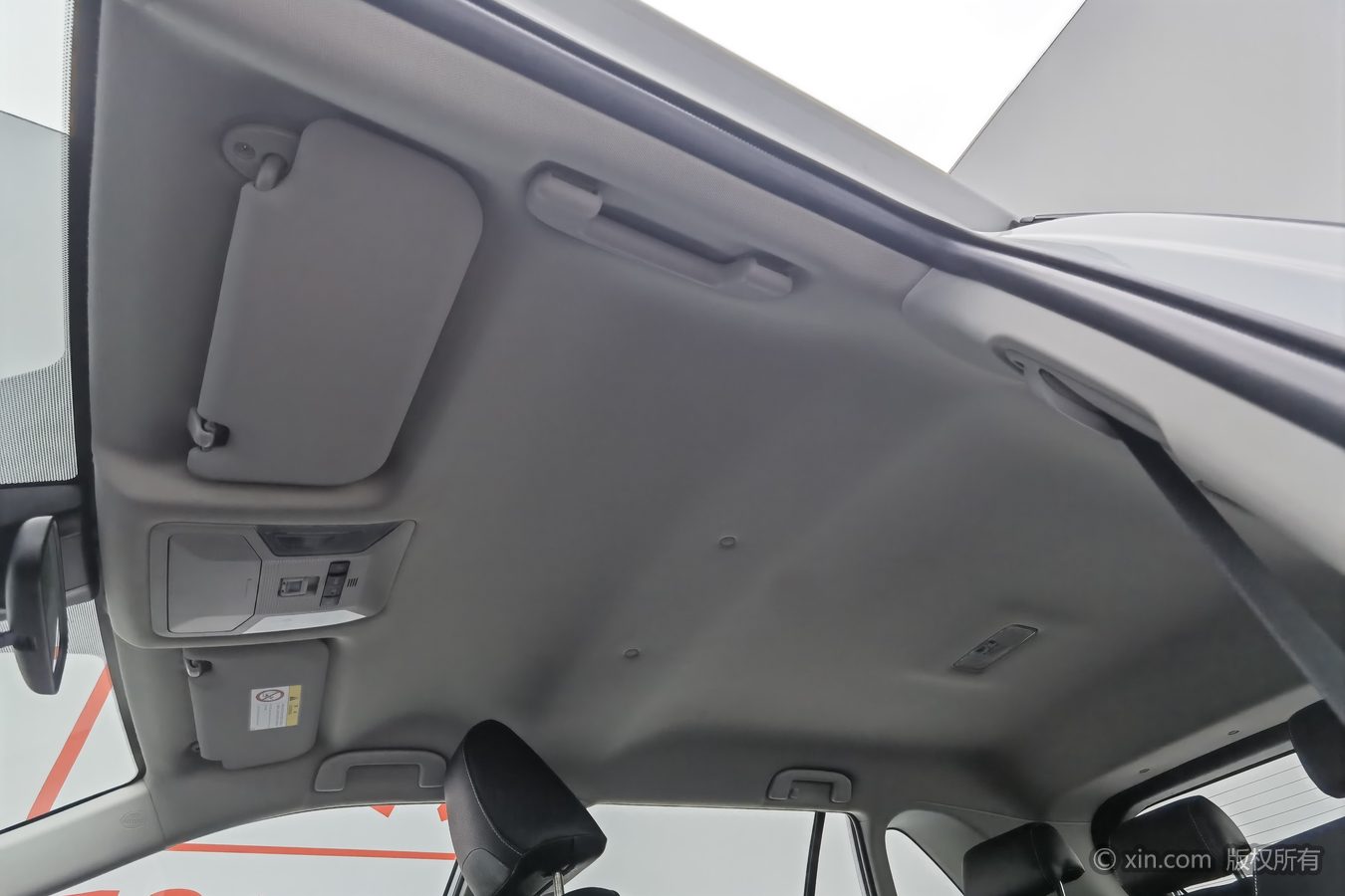 Toyota RAV4 2023 car image #15