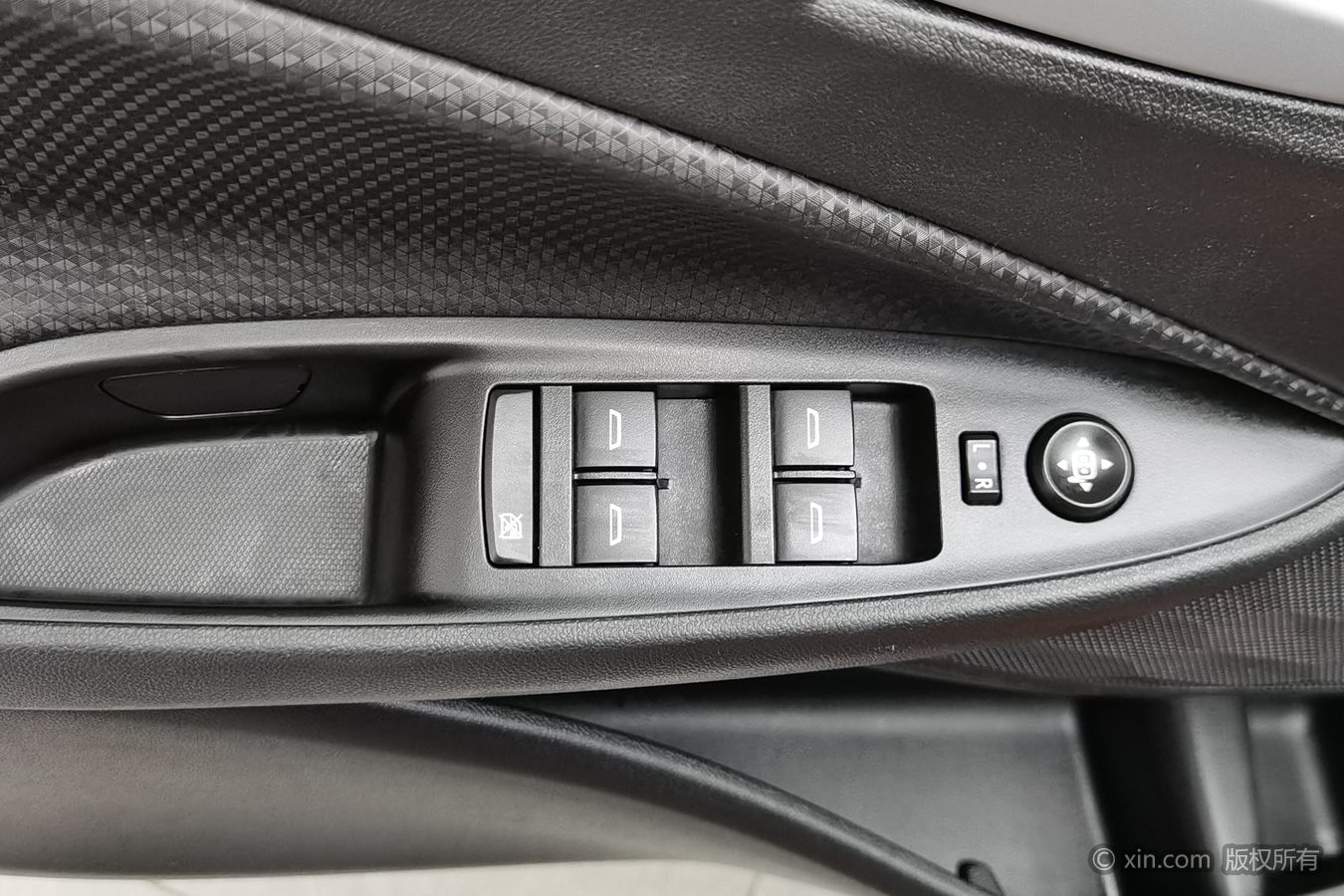Chevrolet Cavalier 2019 car image #9