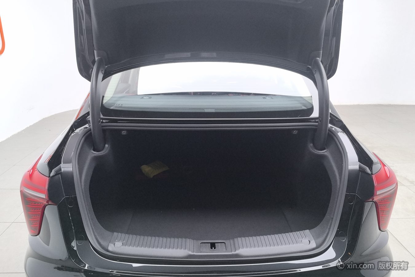 HongQi H5 2025 #17 HongQi H5 2025 car image #17