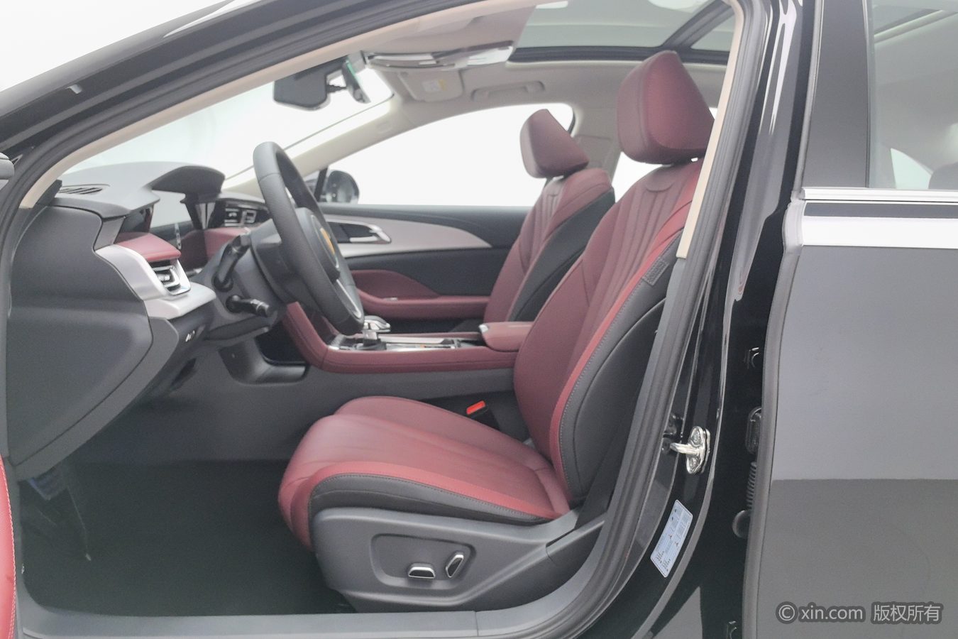HongQi H5 2025 #10 HongQi H5 2025 car image #10