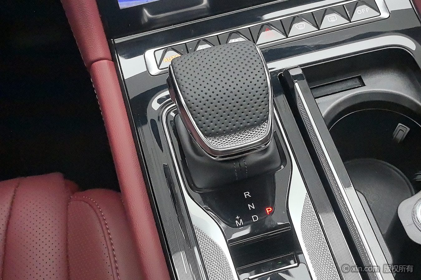 HongQi H5 2025 #14 HongQi H5 2025 car image #14