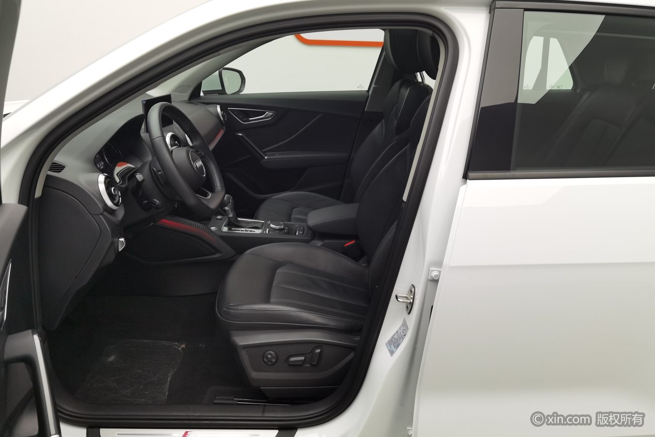 Audi Q2L 2024 #10 Audi Q2L 2024 car image #10