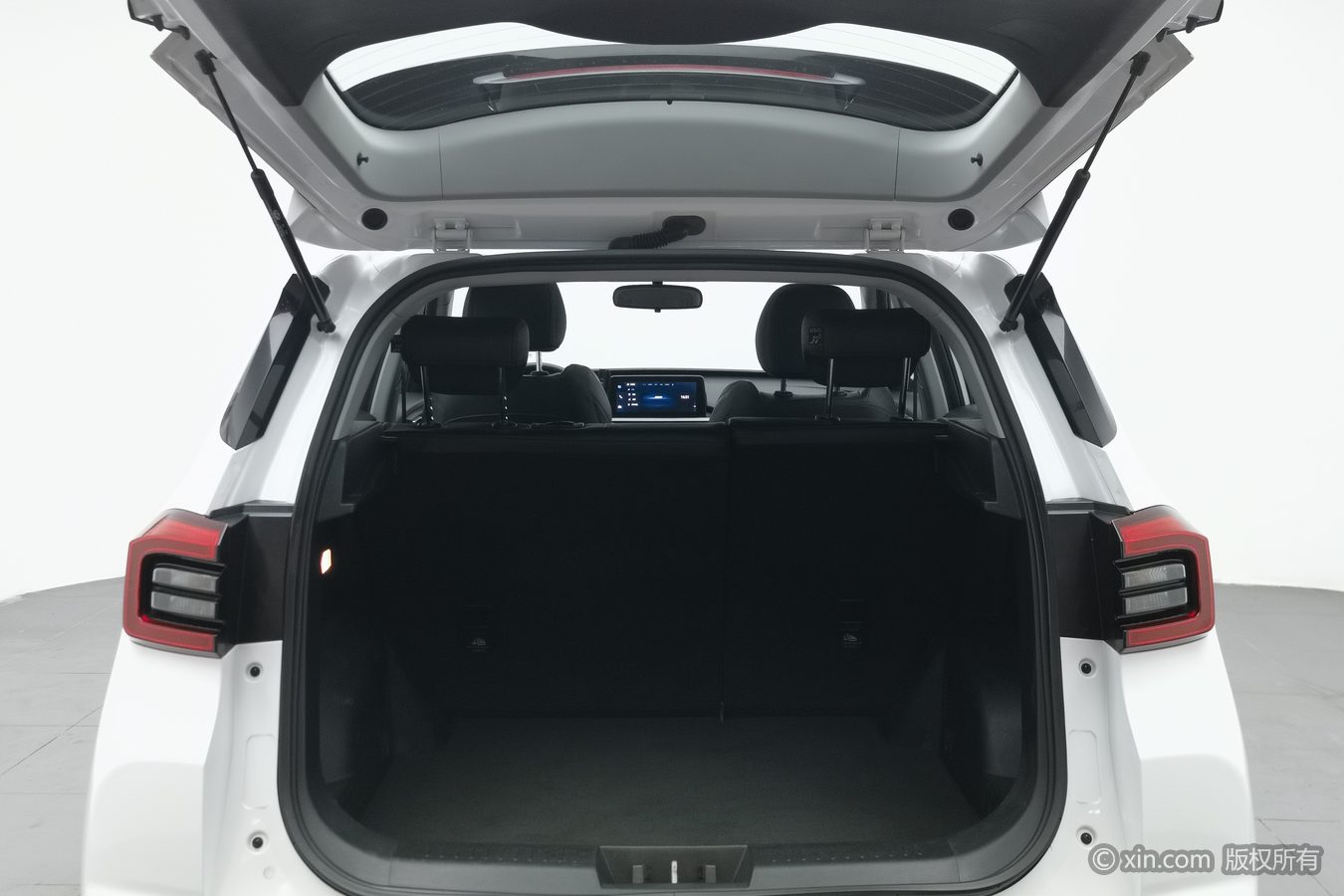 Chery Tiggo 5x 2023 car image #17