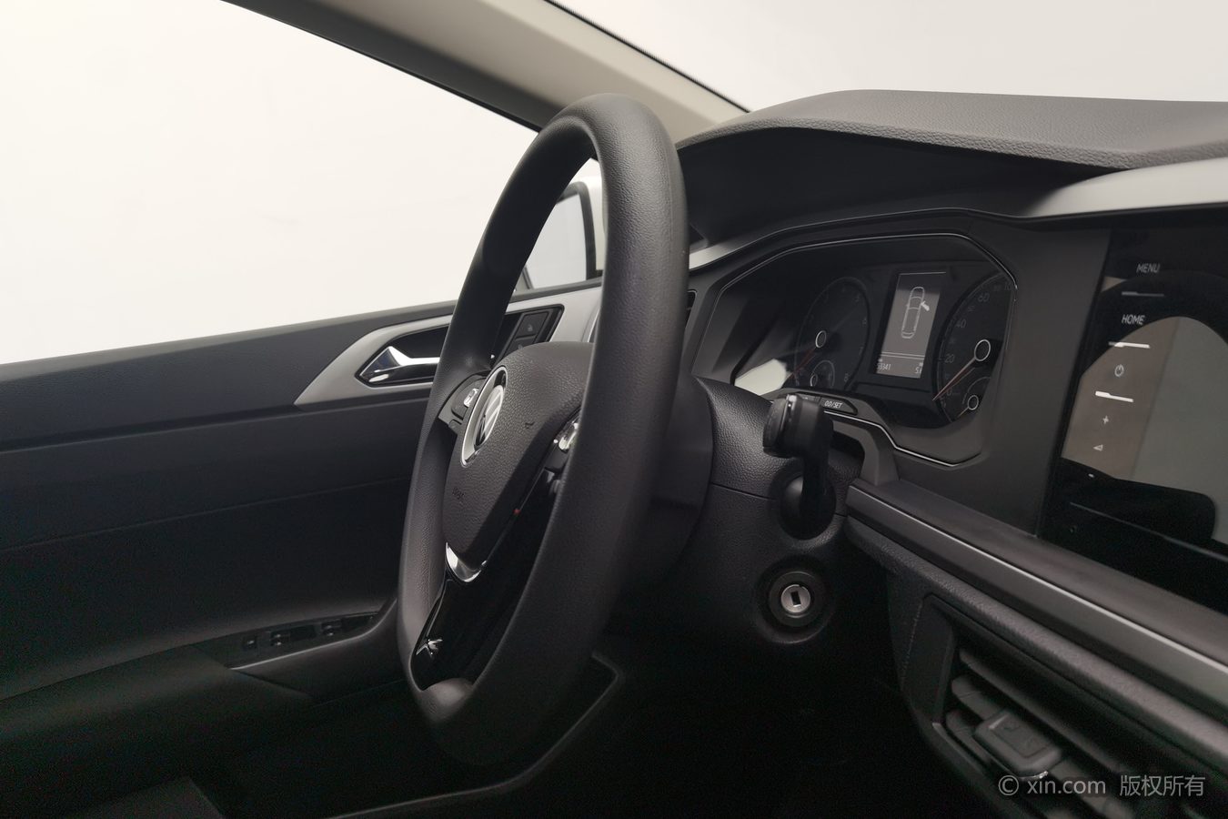 Volkswagen Polo 2022 car image #23