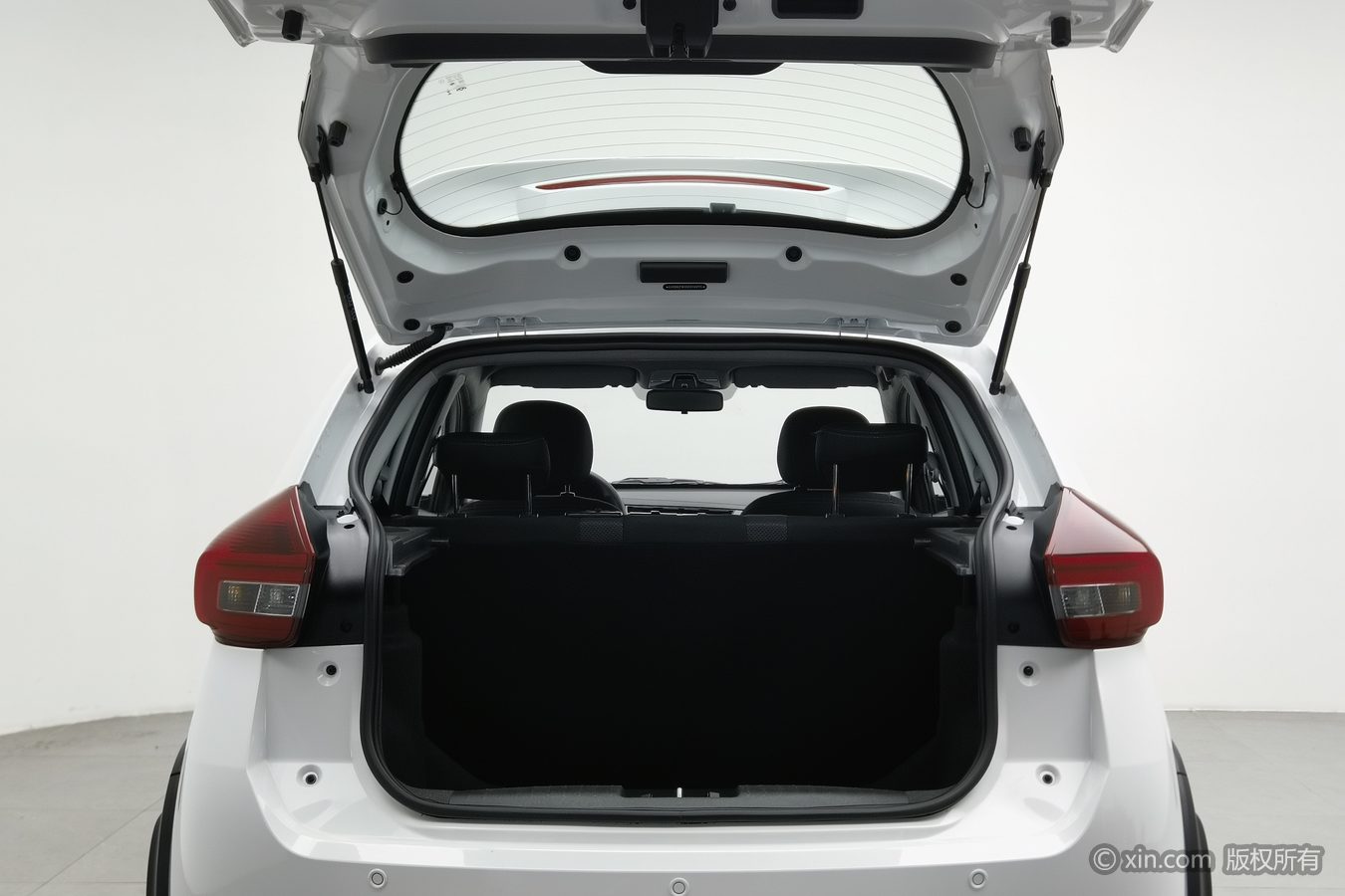 Chery Tiggo 3x 2025 #17 Chery Tiggo 3x 2025 car image #17