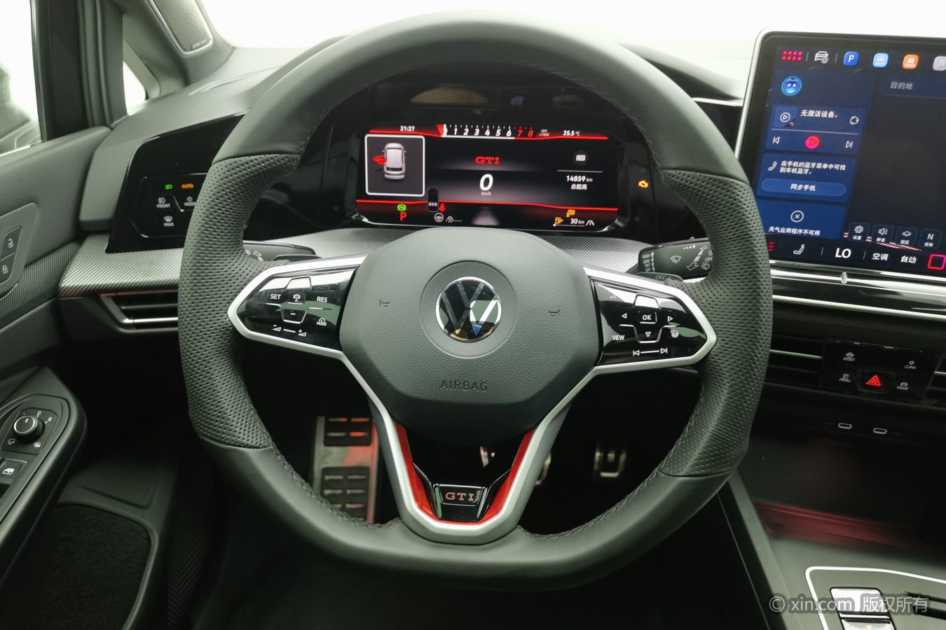 Volkswagen GolfGTI 2025 car image #11