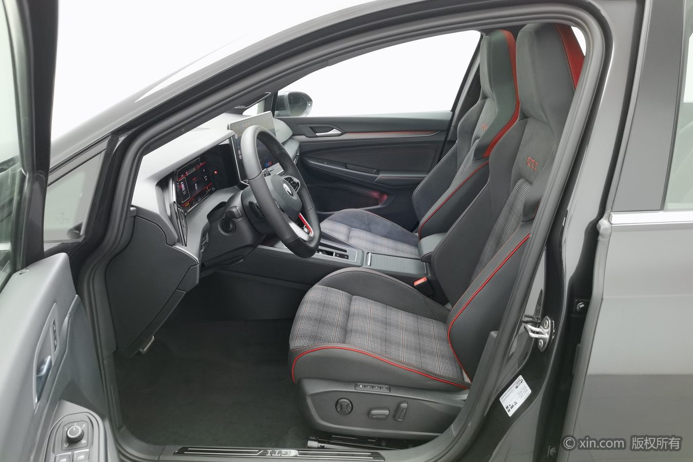 Volkswagen GolfGTI 2025 car image #10