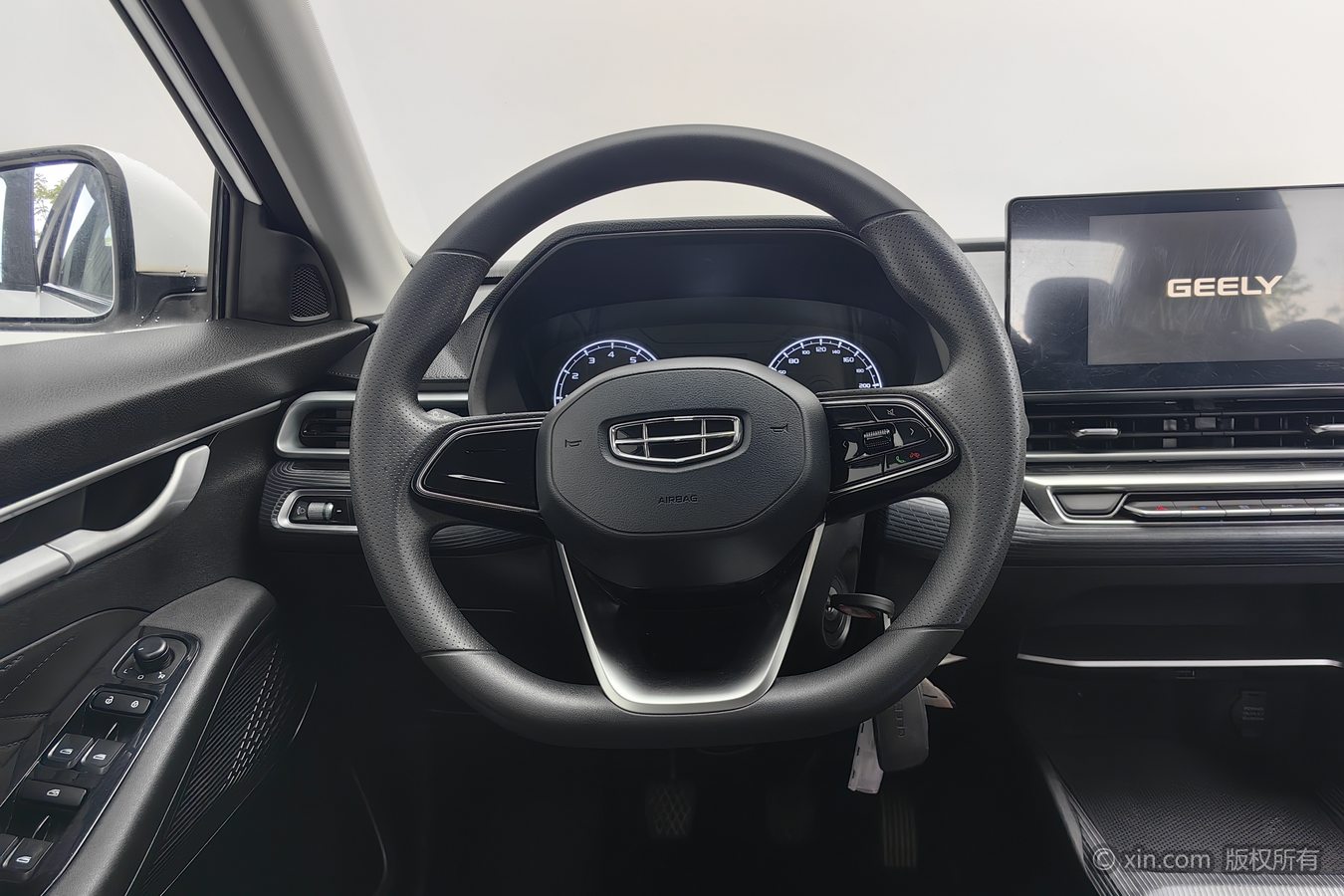 GEELY Emgrand 2023 car image #11
