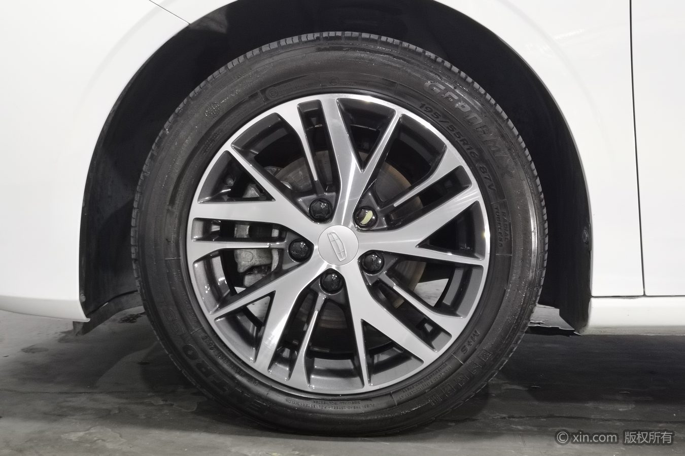GEELY Emgrand 2023 car image #7