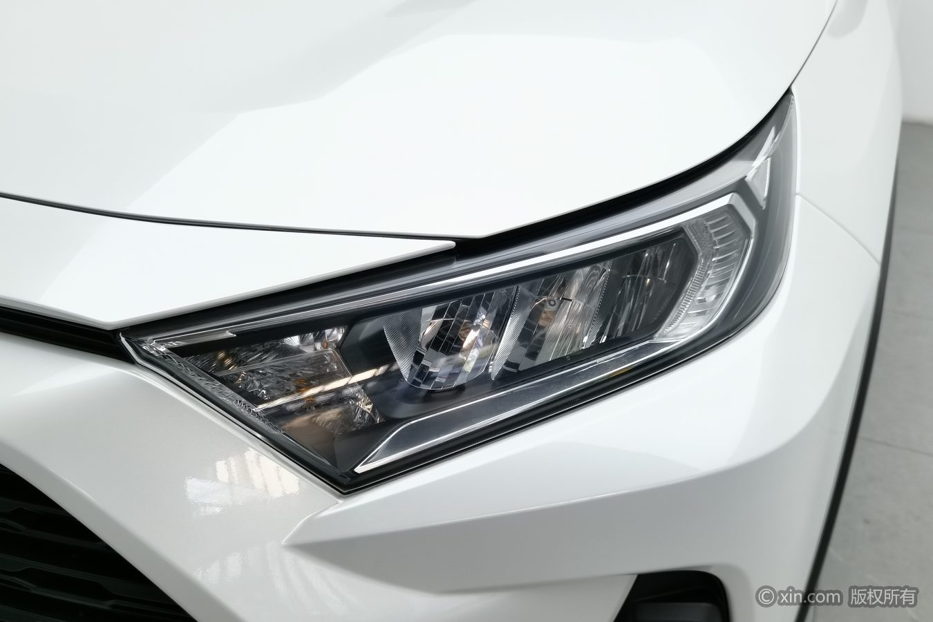 Toyota RAV4 2024 #6 Toyota RAV4 2024 صورة سيارة #6