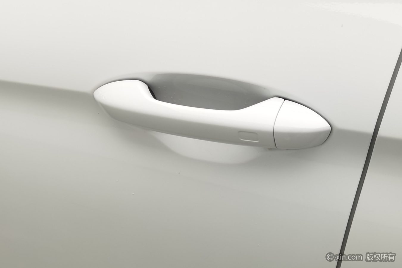 GEELY Binray 2025 car image #19