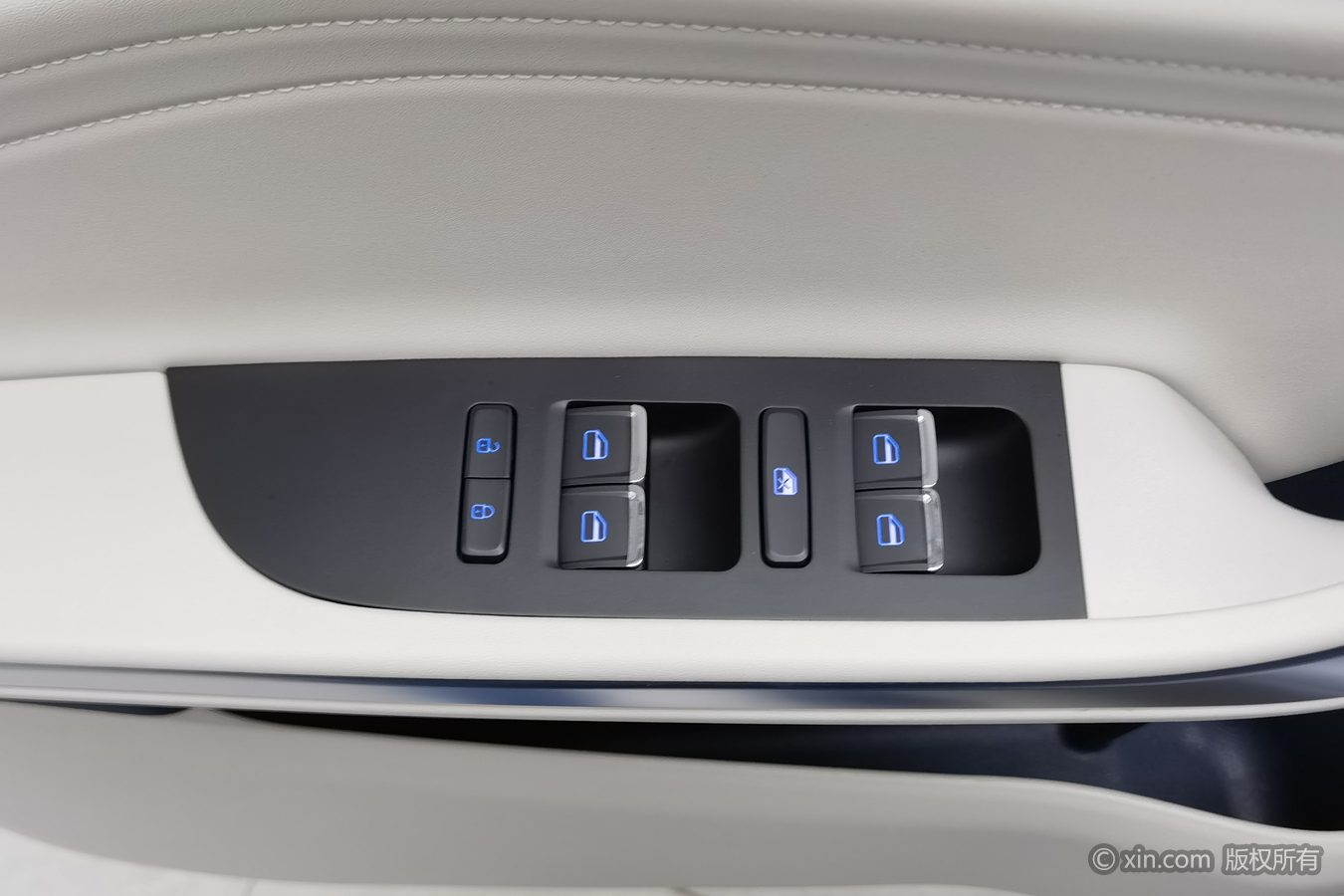 Chery Tiggo 3x 2024 #9 Chery Tiggo 3x 2024 صورة سيارة #9