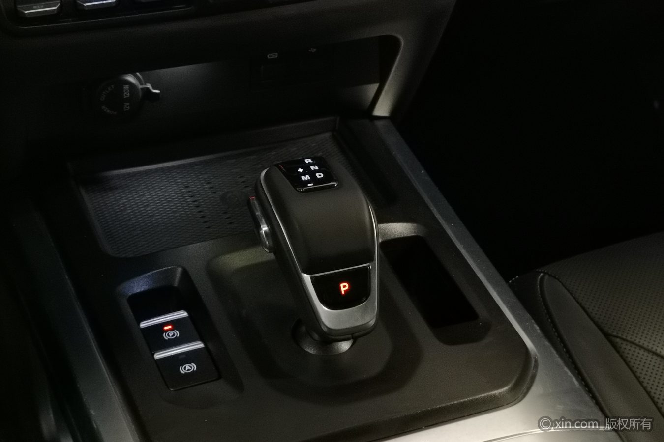 2025 #14 2025 imagen de coche #14