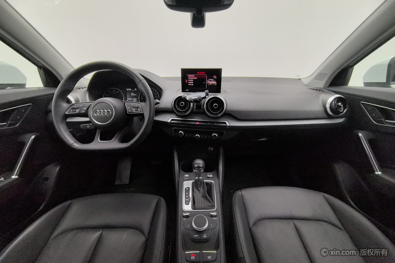 Audi Q2L 2023 #12 Audi Q2L 2023 car image #12
