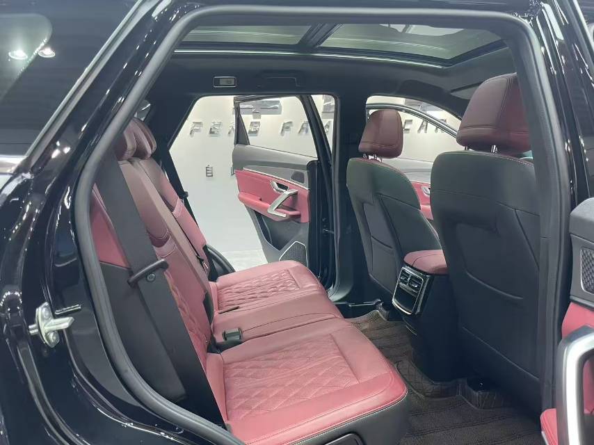 Jetour X70 PLUS 2024 car image #8