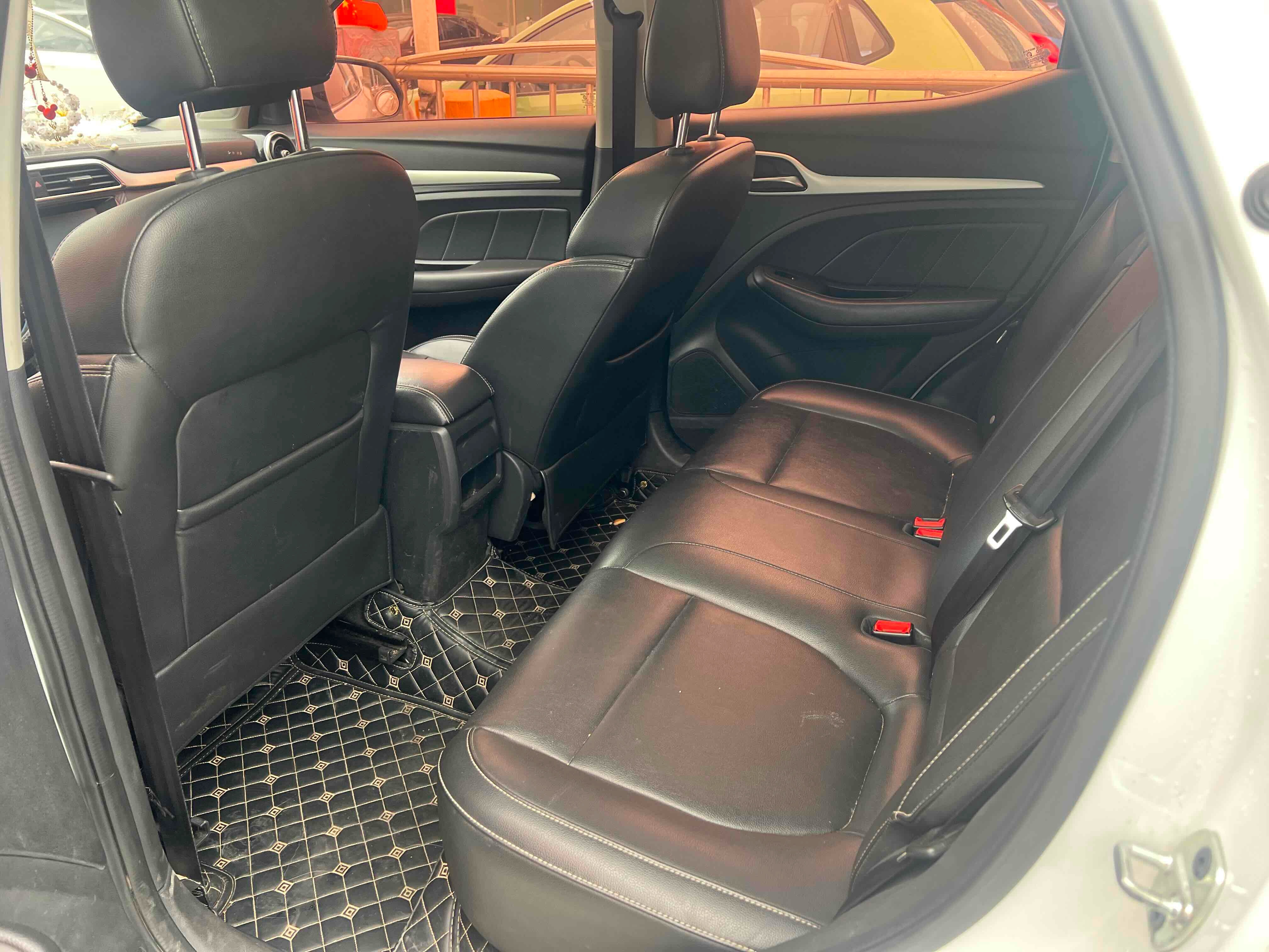 MG ZS 2017 car image #5