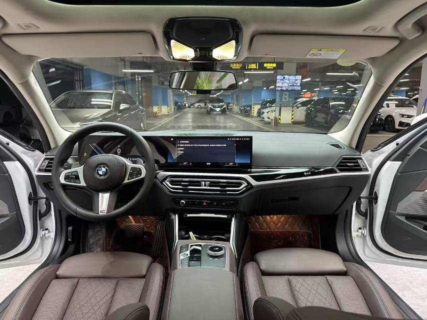 BMW 3 Series 2023 car image #6