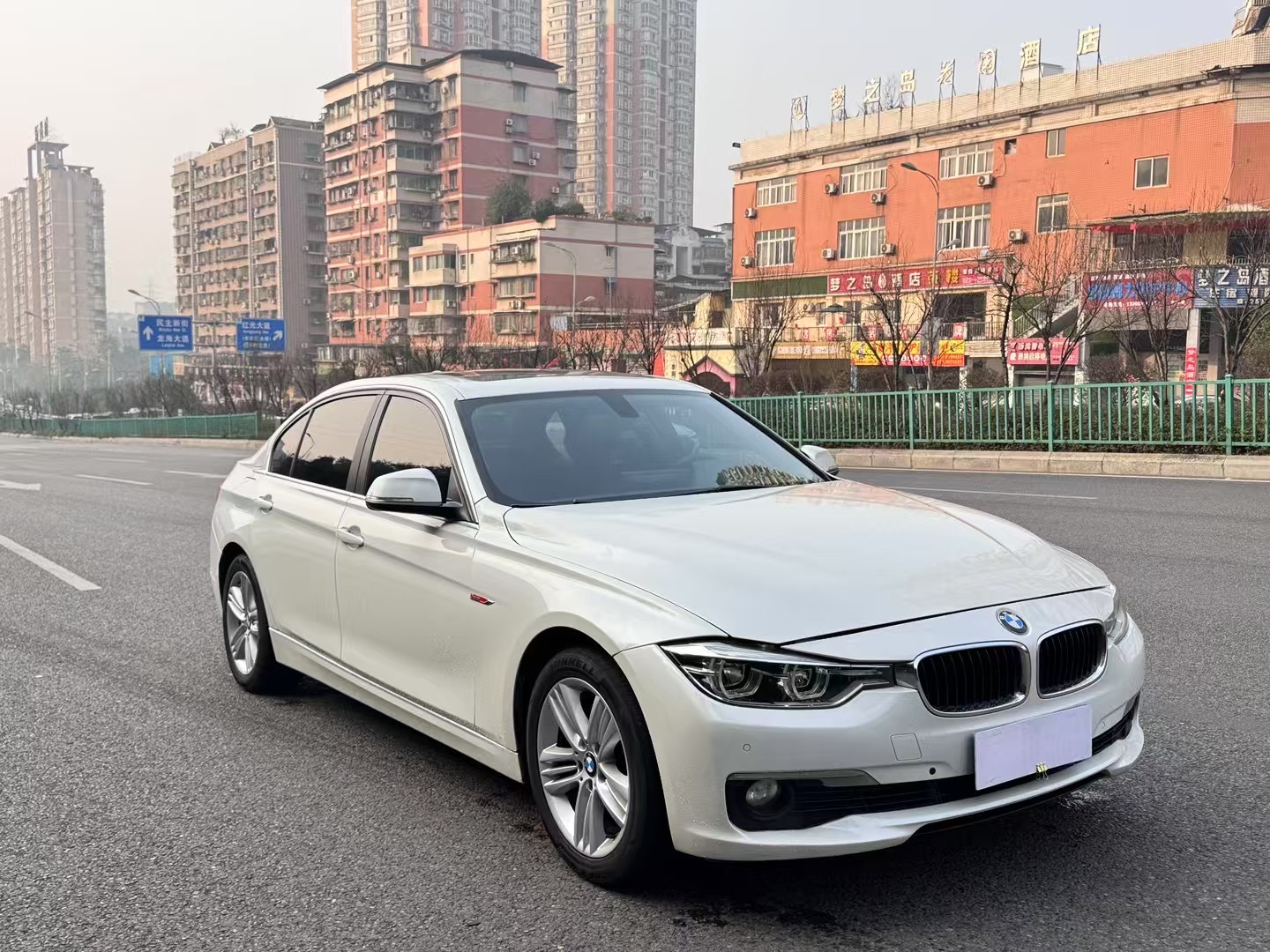BMW 3 Series 2017 #4 BMW 3 Series 2017 car image #4