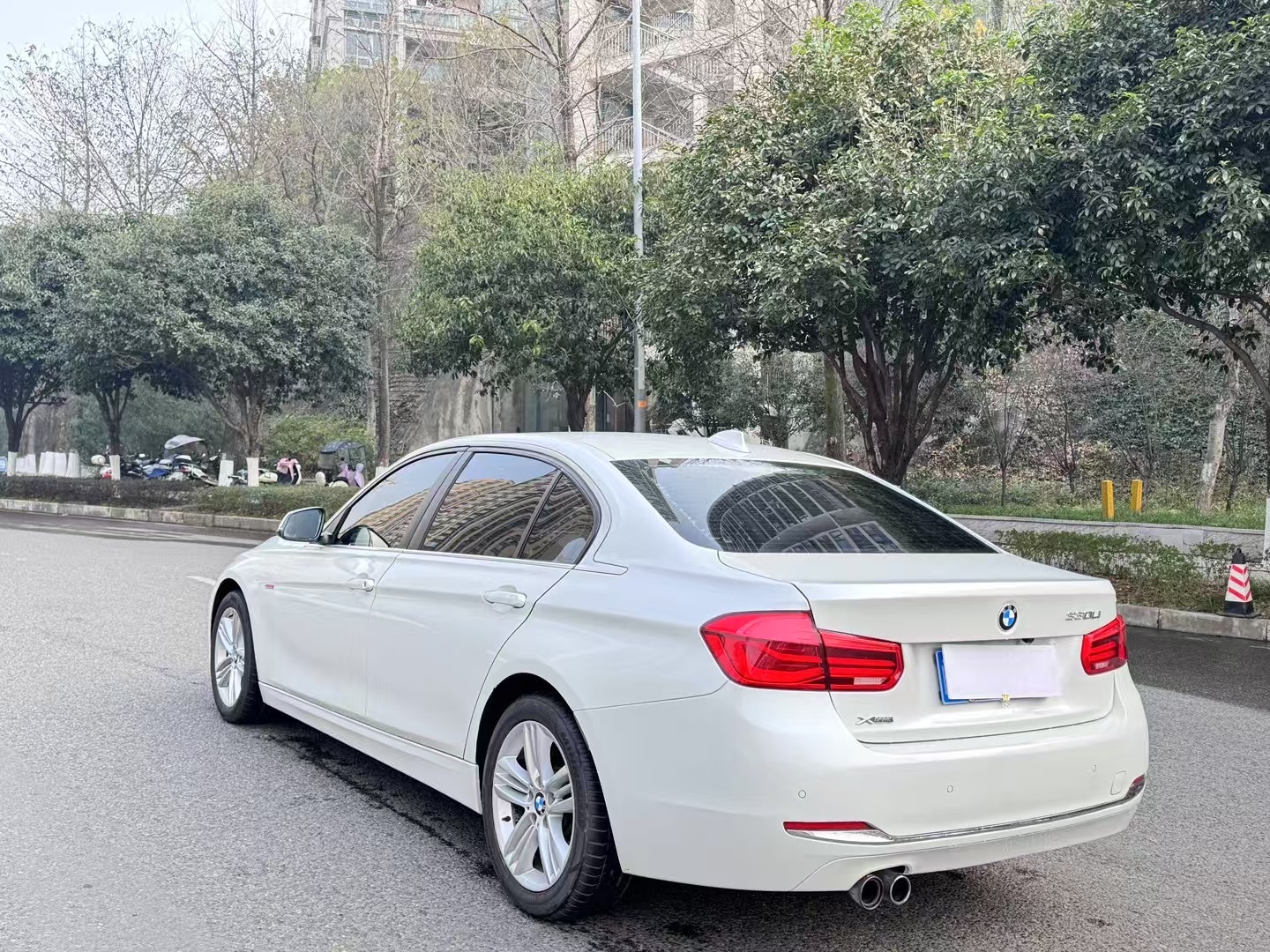 BMW 3 Series 2017 #9 BMW 3 Series 2017 car image #9
