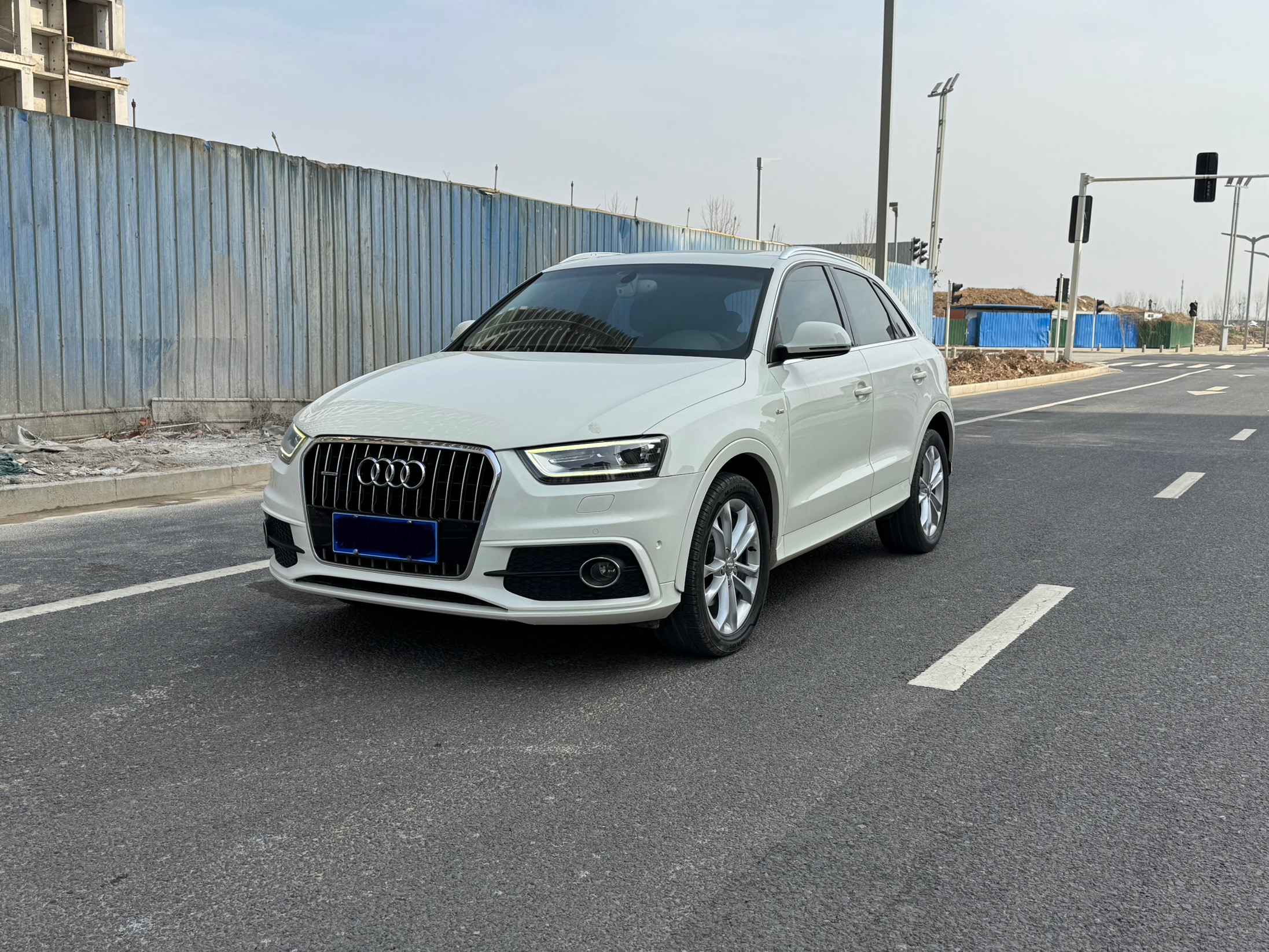 Audi Q3 2013 car image 