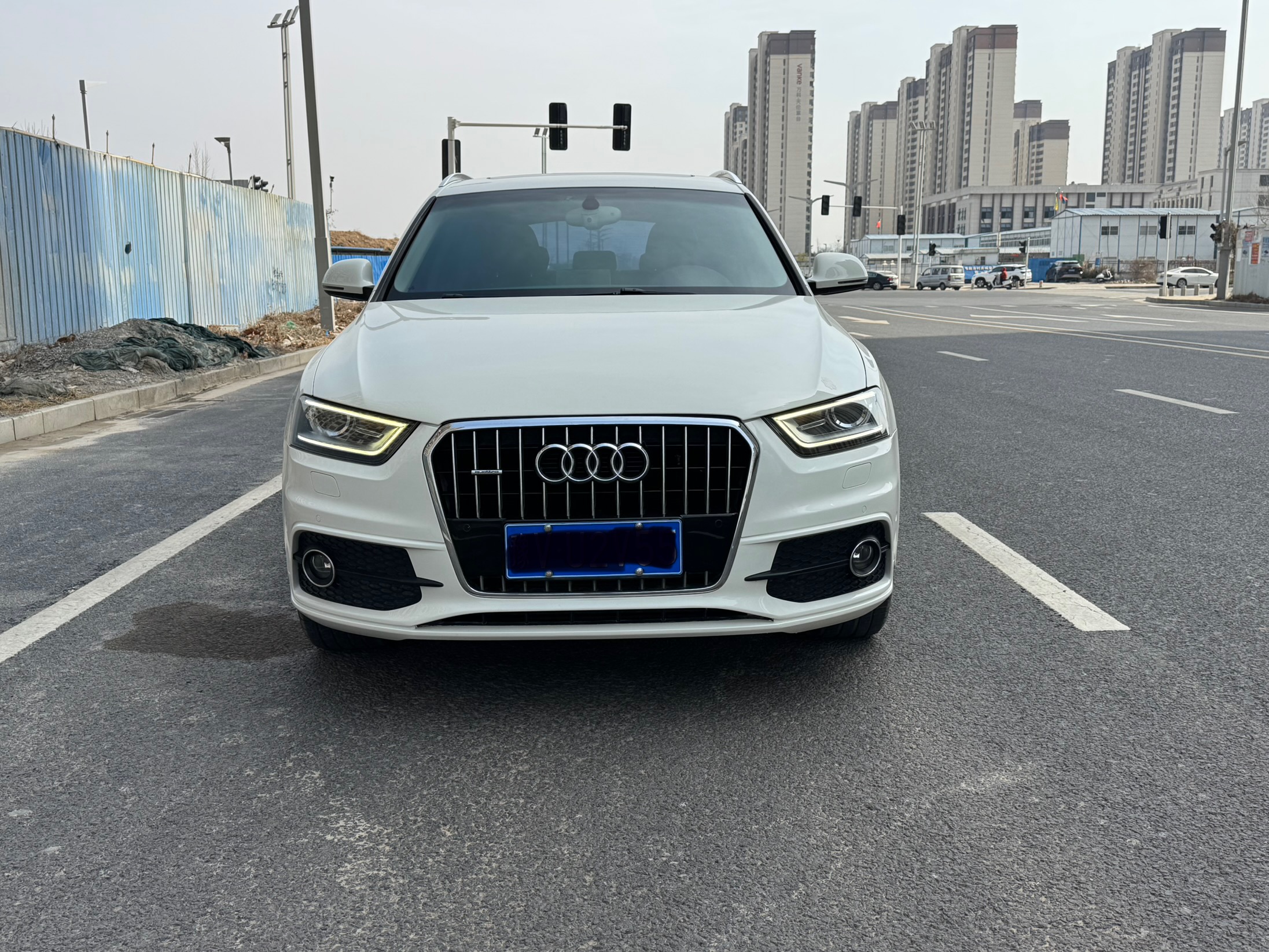 Audi Q3 2013 car image #4