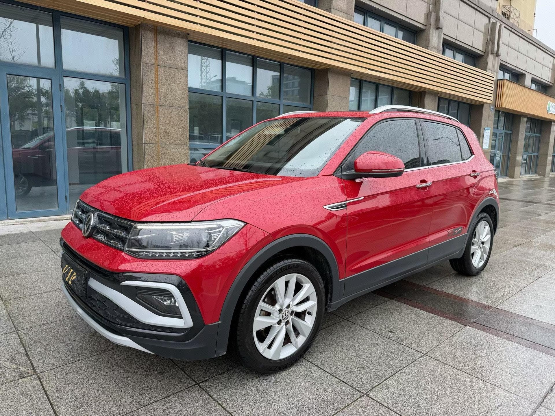 Volkswagen T-Cross 2019 Volkswagen T-Cross 2019 car image