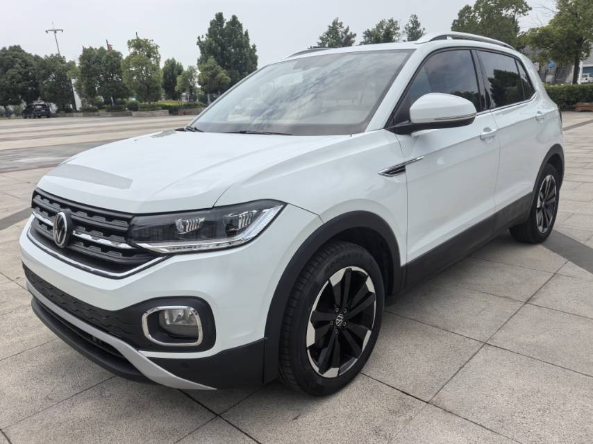 2023 2023 immagine di auto
