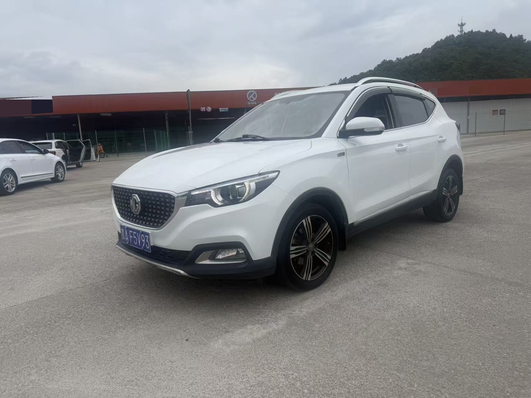 MG ZS 2018 car image 
