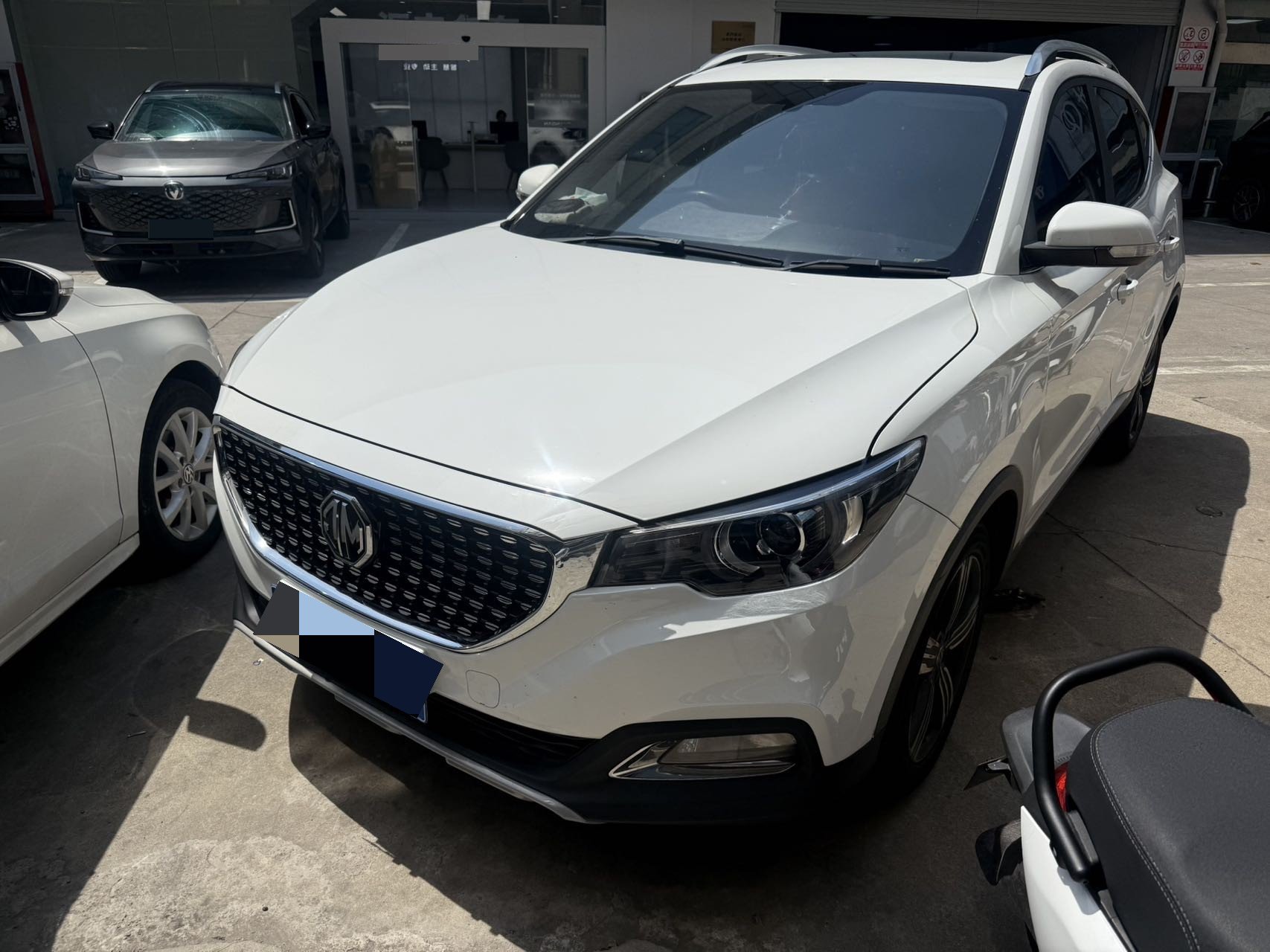 MG ZS 2018 MG ZS 2018 car image