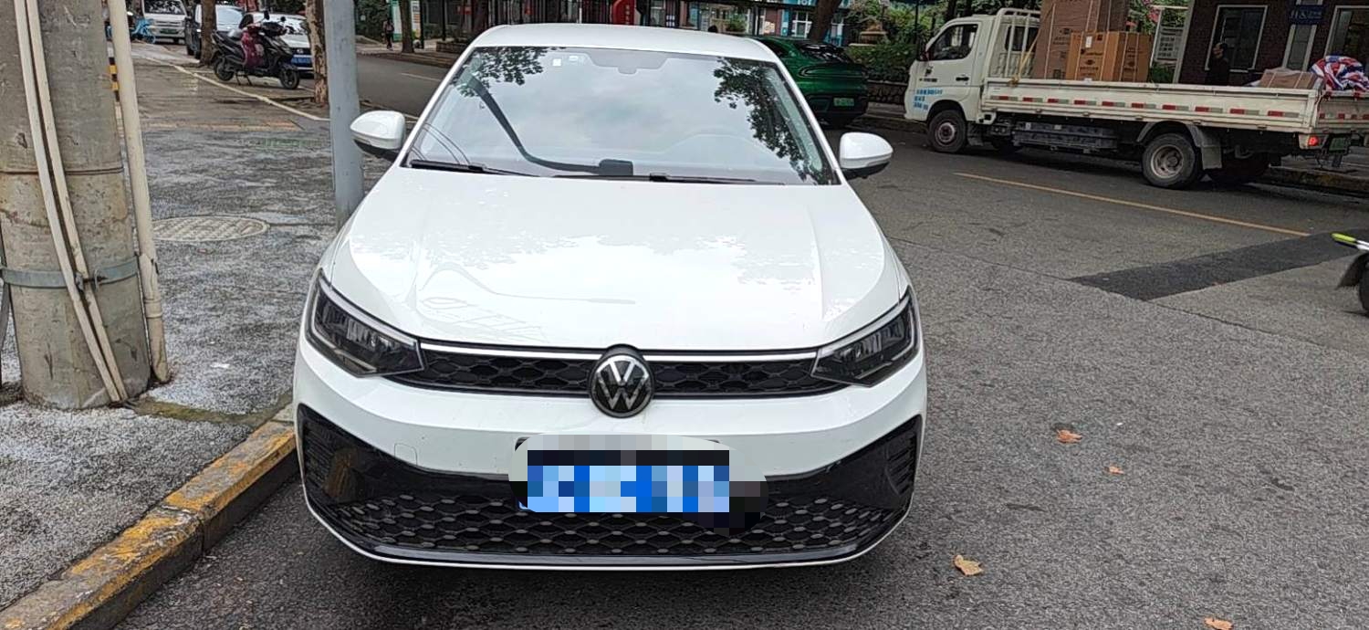 Volkswagen Lavida 2026 car image #9