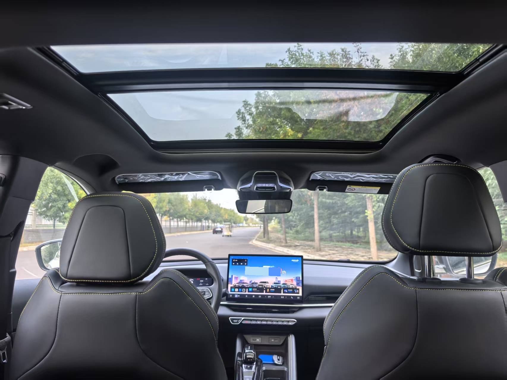 GEELY Coolray 2025 car image #8